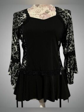 Dare to Wear Bolero in Silver Cheetah Snow Leopard Gothic Victorian Corset Top